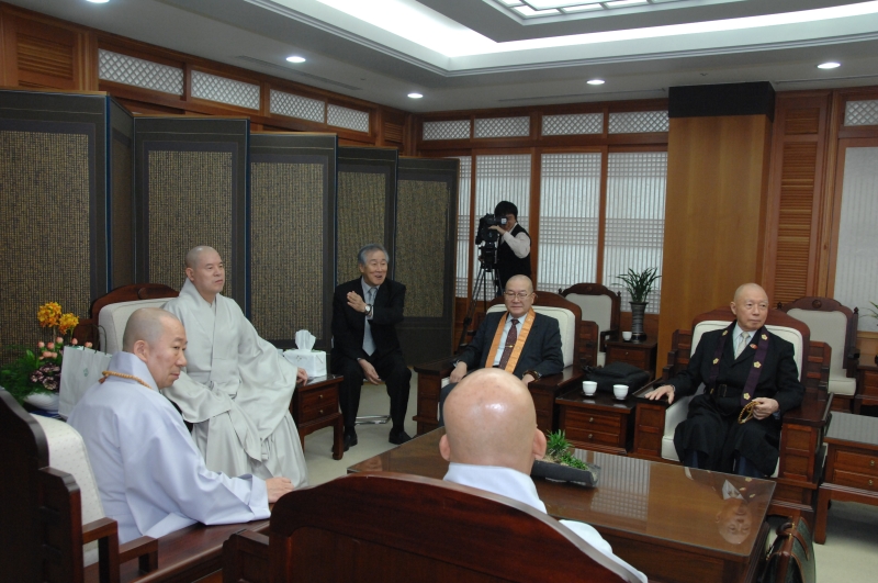 2010.05.03_일한불교협의회 이사장, 사무총장 예방 (14)